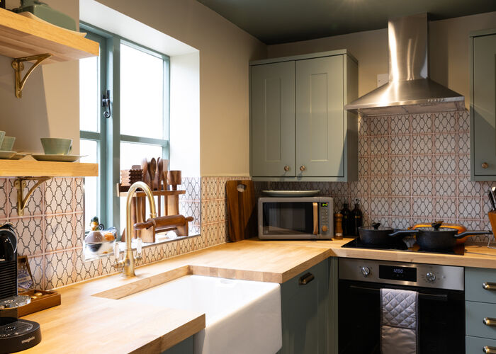 Anchor cottage kitchen.jpg