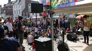 Photo: Shawn Spencer-Smith on Flickr (CC BY-ND 2.0) A crowd enjoys live music at Bucky Doo Square, Bridport
