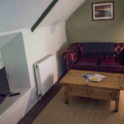 Crown 2nd room (8 of 11).jpg