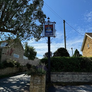 Crown sign.jpg