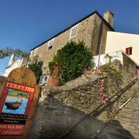 Ferry_Salcombe.jpg