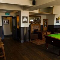 george-west-bay-bar-1000x560.jpg