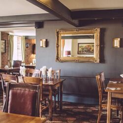 george-west-bay-restaurant-1000x560.jpg