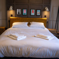 West Bay rooms 200 (6 of 10)