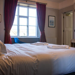 West Bay rooms Tally Ho! (5 of 8)
