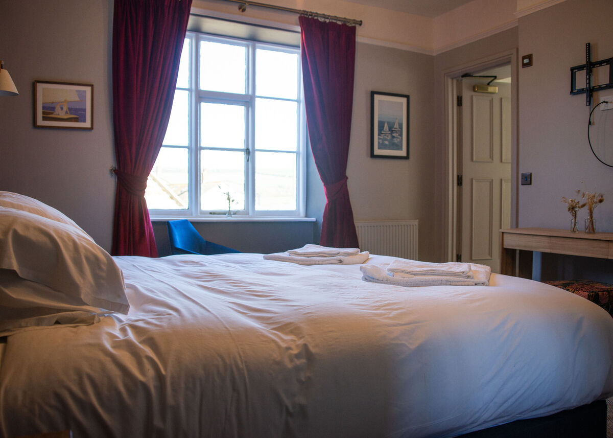 West Bay rooms Tally Ho! (5 of 8)
