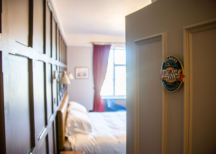 West Bay rooms Tally Ho! (8 of 8)